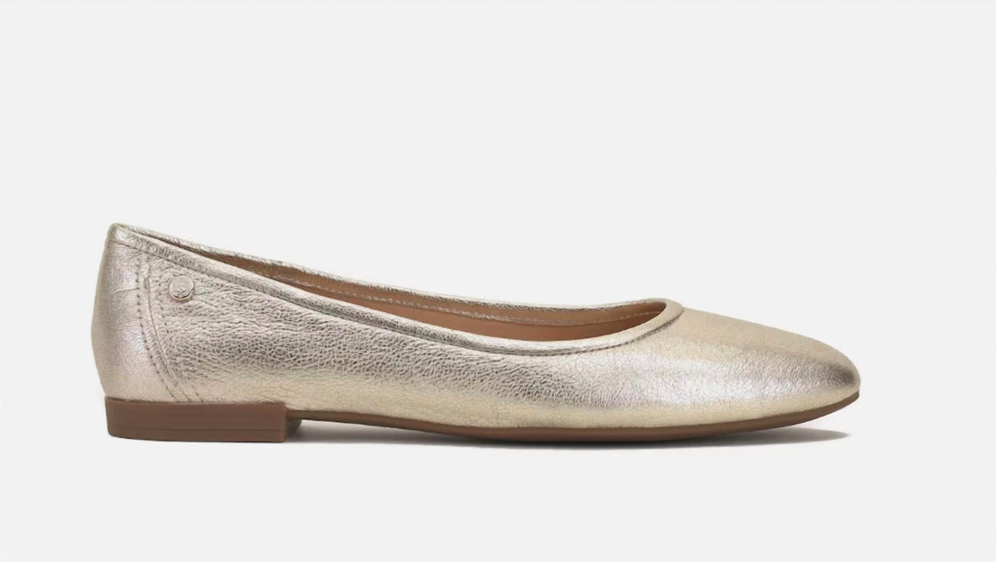 Vince Camuto Minndy Ballet Flat Silver US 10 3