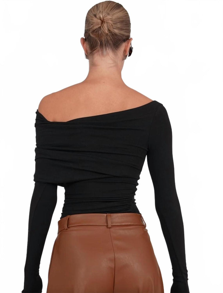 Nonchalant Label Maple Asymmetrical Long Sleeve Top In Black