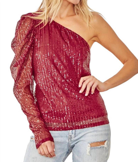 Andree by Unit Fancy Feels Sequin Top Red 1X 3