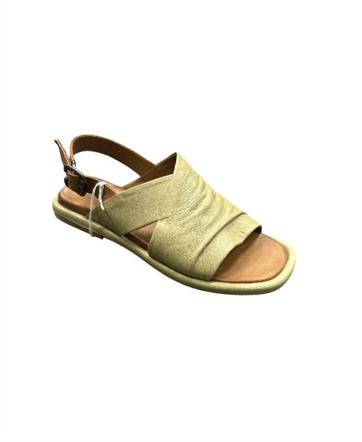 bueno Eliza Flat Sandal Green EU 40 2