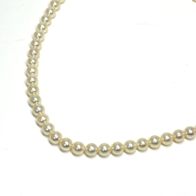 Tasaki Necklace White 3