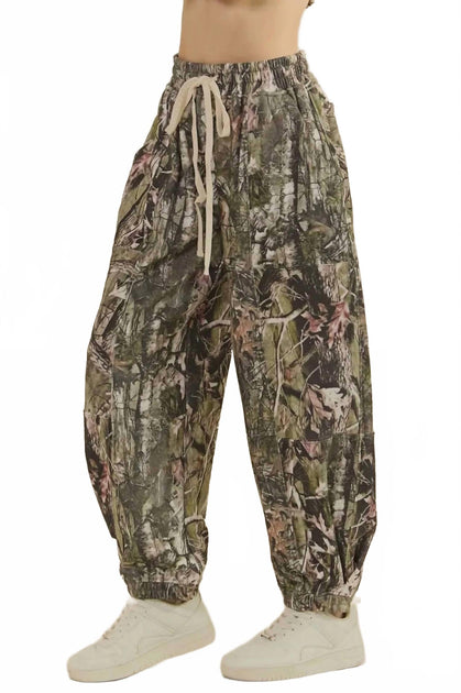 Veveret Camo Printed French Terry Pant Green Medium 3