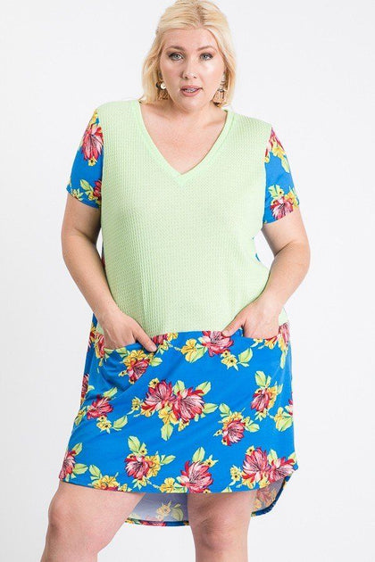 TRUEDAMES Kurzarm Midi-Kleid mit Blumenmuster Grün 3X 4