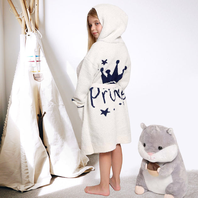 TRUEDAMES Kinder Morgenmantel mit Kapuze und Prinzen-Print Weiß Einheitsgröße 3