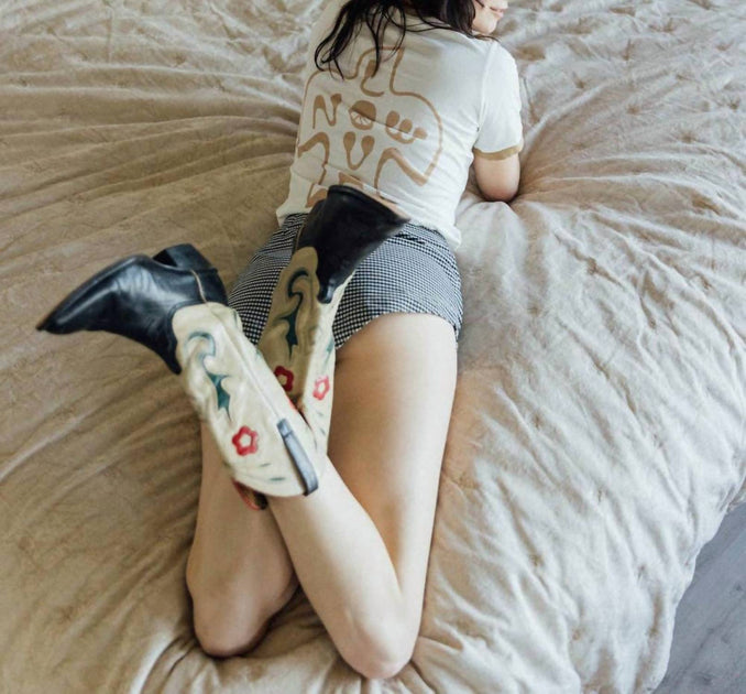 The Bee & The Fox Love Now Fitted Ringer Tee Blanc Small 3