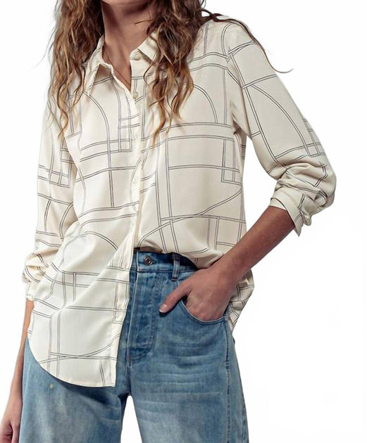 Urban Daizy Chloe's Geo Print Button-Down Shirt Beige Small 2