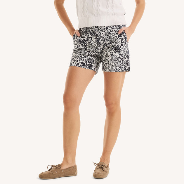 Nautica Womens Floral Printed Short White US 8 2