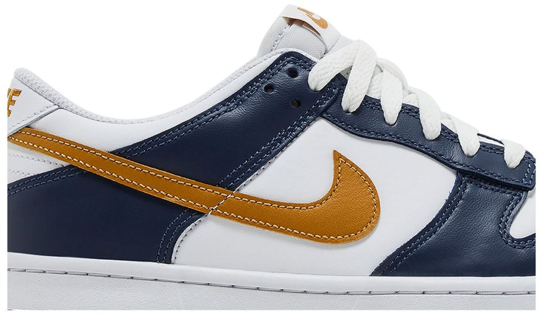 【新品】ナイキ　ダンクロー　 MIDNIGHT NAVY WHEAT The Nike Dunk Low Appears In Midnight Navy And Wheat | House