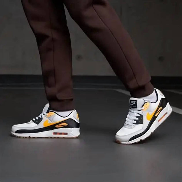 Nike Air Max 90 Shoe Multi US 10 4