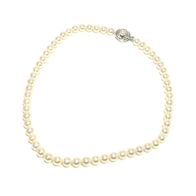 Tasaki Necklace White 2