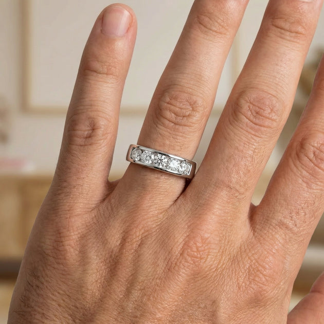 Pompeii3 Channel Set Diamond Wedding Ring EF/VS US 9 4