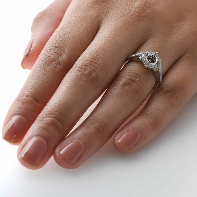 Pompeii3 Vintage Halo Diamond Engagement Ring Setting 14k White Gold US 4 3