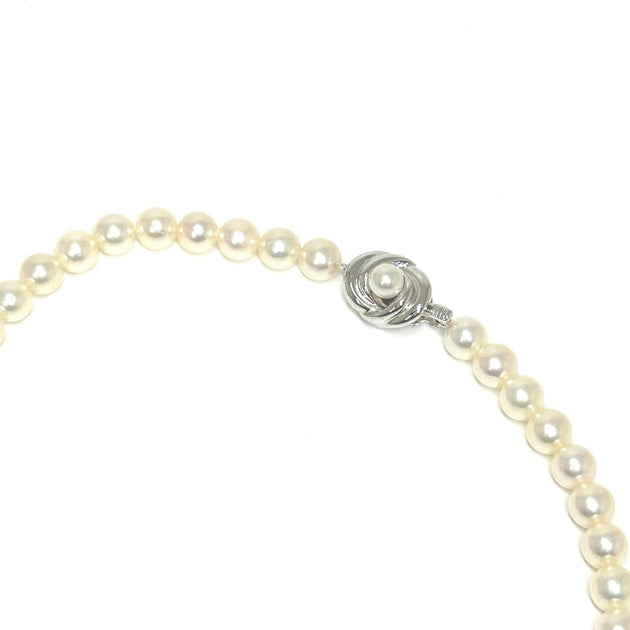 Tasaki Necklace White 4