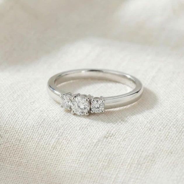Pompeii3 Three Stone Lab Grown Diamond Engagement Ring White Gold US 6 4
