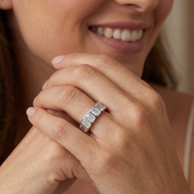 Pompeii3 8Ct Emerald Cut Diamond Eternity Band 14k Gold US 7 4
