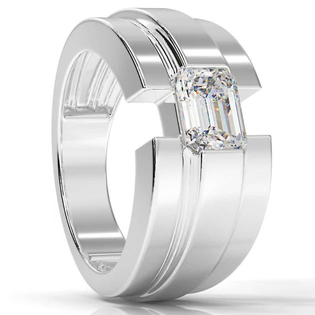 Pompeii3 Moissanite Solitaire Ring 10k Gold US 6 4