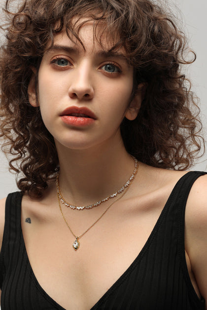 Classicharms T Shape Zirconia Necklace Gold 3