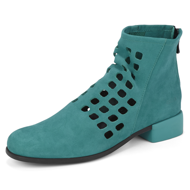 Boc blanche booties online