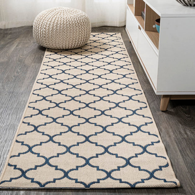 Jonathan Y Arabesque Ogee Trellis Indoor/Outdoor Area Rug Navy/Beige 2