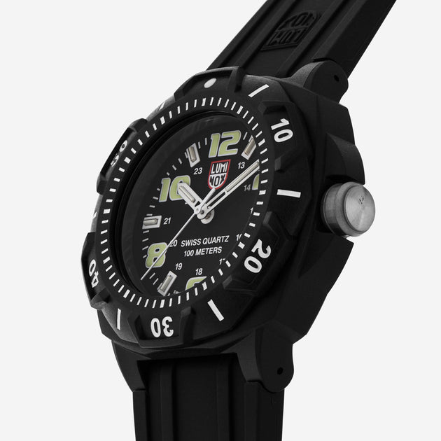 Luminox Sentry Series 0200 Black Dial Date 43mm Quartz Men's Watch