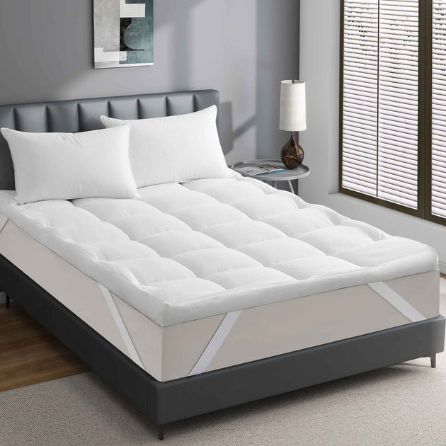 Puredown Peace Nest Down Alternative Mattress Topper White 2