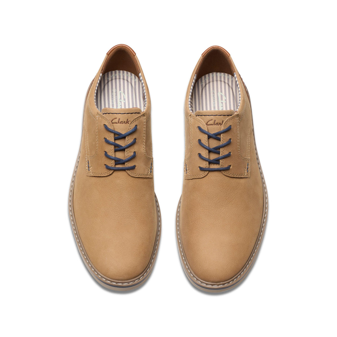 Clarks Radcliff Low In Brown Nubuck | ShopSimon display picture 1