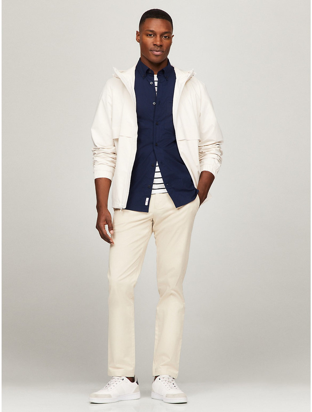 Tommy Hilfiger Men's Slim Fit Thflex Tommy Chino | ShopSimon