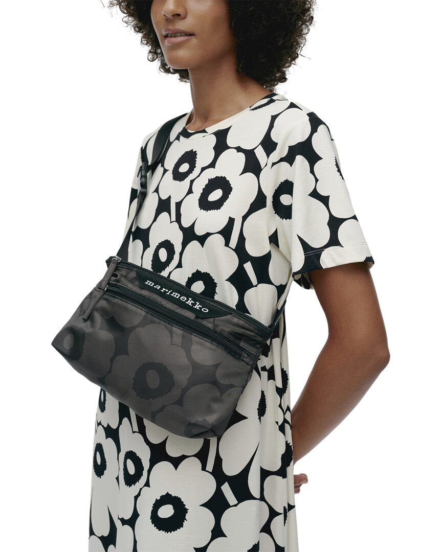 【marimekko】正規品 Unikko / Neat Crossbody S blues.jpg?crop=center&height=