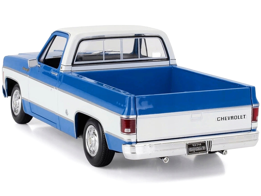 Maisto 1974 Chevrolet C10 Cheyenne Super Pickup Truck Blue And