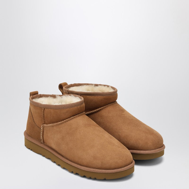 ショートブーツ・ブーティ UGG CLASSIC ULTRA MINI ANKLE BOOTS IN SUEDE Women's Classic Ultra Mini Boot | UGG®