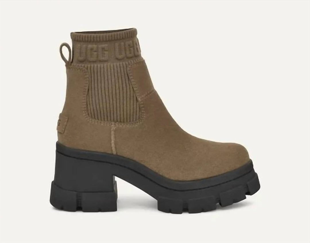 UGG Women's Brooklyn Chelsea Boot In Hickory | ShopSimon
