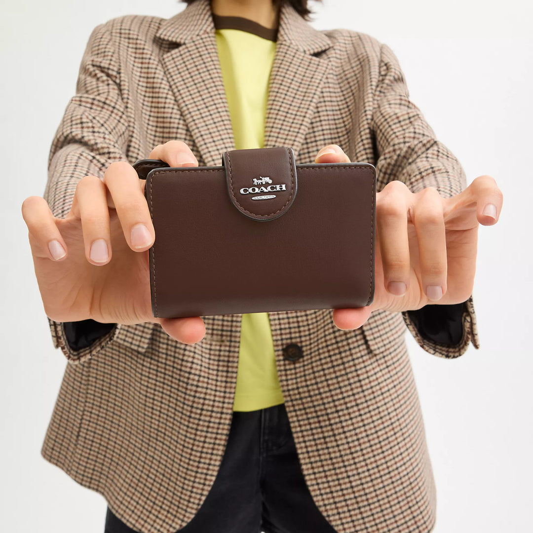 【Coach】Medium Corner Zip Wallet/ミニウォレット Coach Medium Corner Zip Wallet With Mini Vintage Rose Print