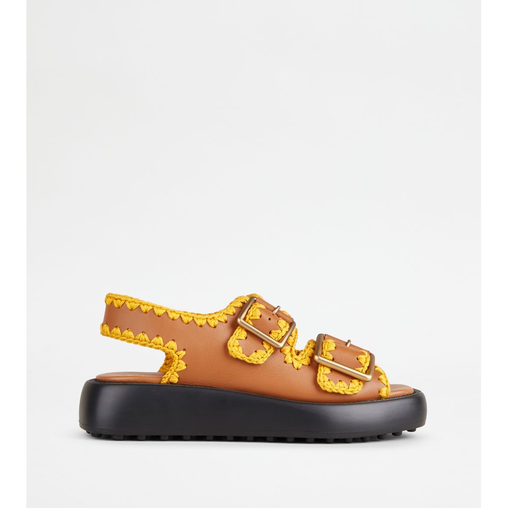 サンダル・ミュール TOD'S Sandal with two leather straps TOD'S Double Strap Sandals in Leather | ShopSimon