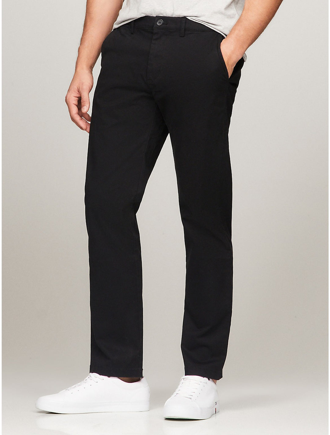 Tommy Hilfiger Men's Straight Fit THFlex Tommy Chino