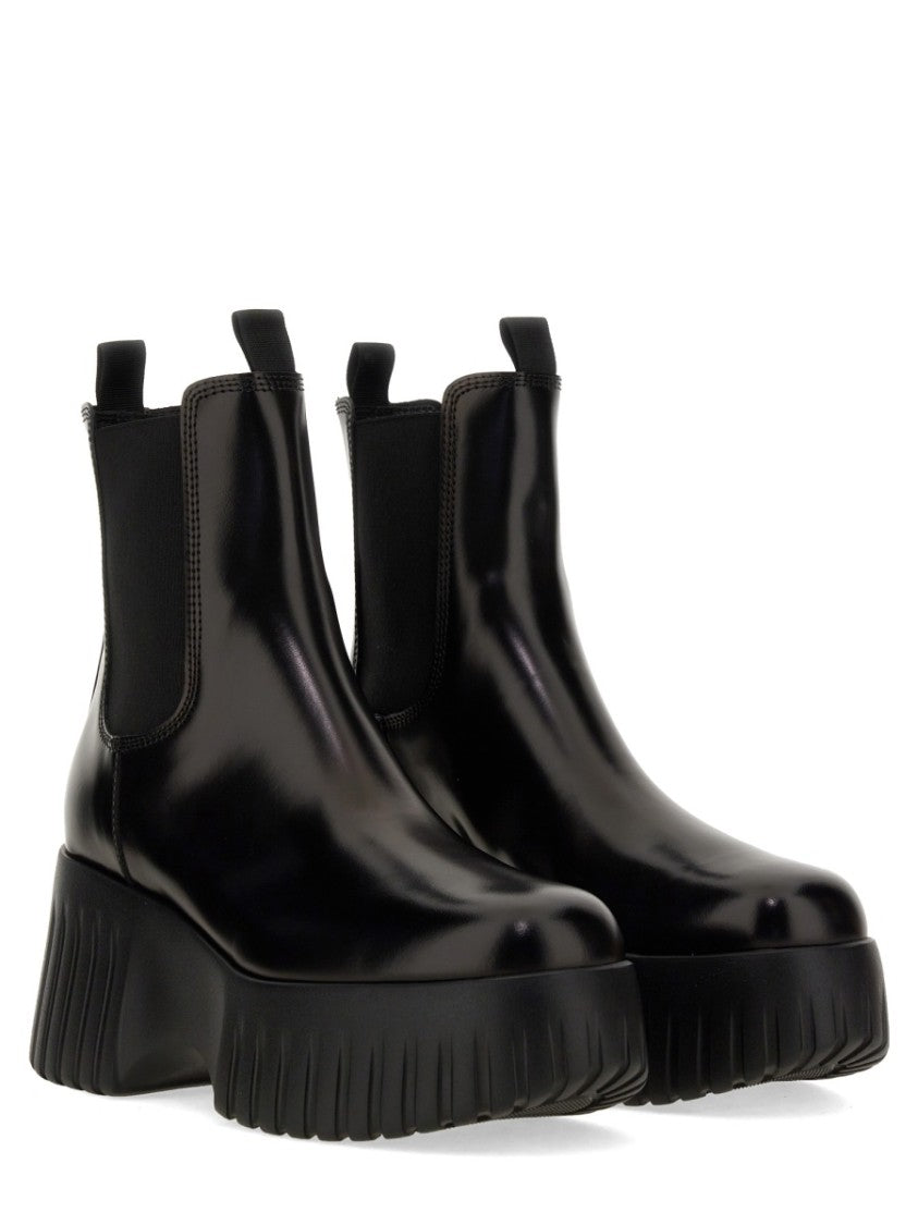 ショートブーツ・ブーティ HOGAN FW24 H-STRIPE CHELSEA BOOT (HXW6510FD00_AKTB999) Hogan H-Stripe Chelsea Boot | ShopSimon