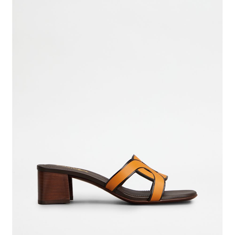 サンダル・ミュール TOD'S Kate Sandals in Leather TOD'S Kate Sandals in Leather | ShopSimon