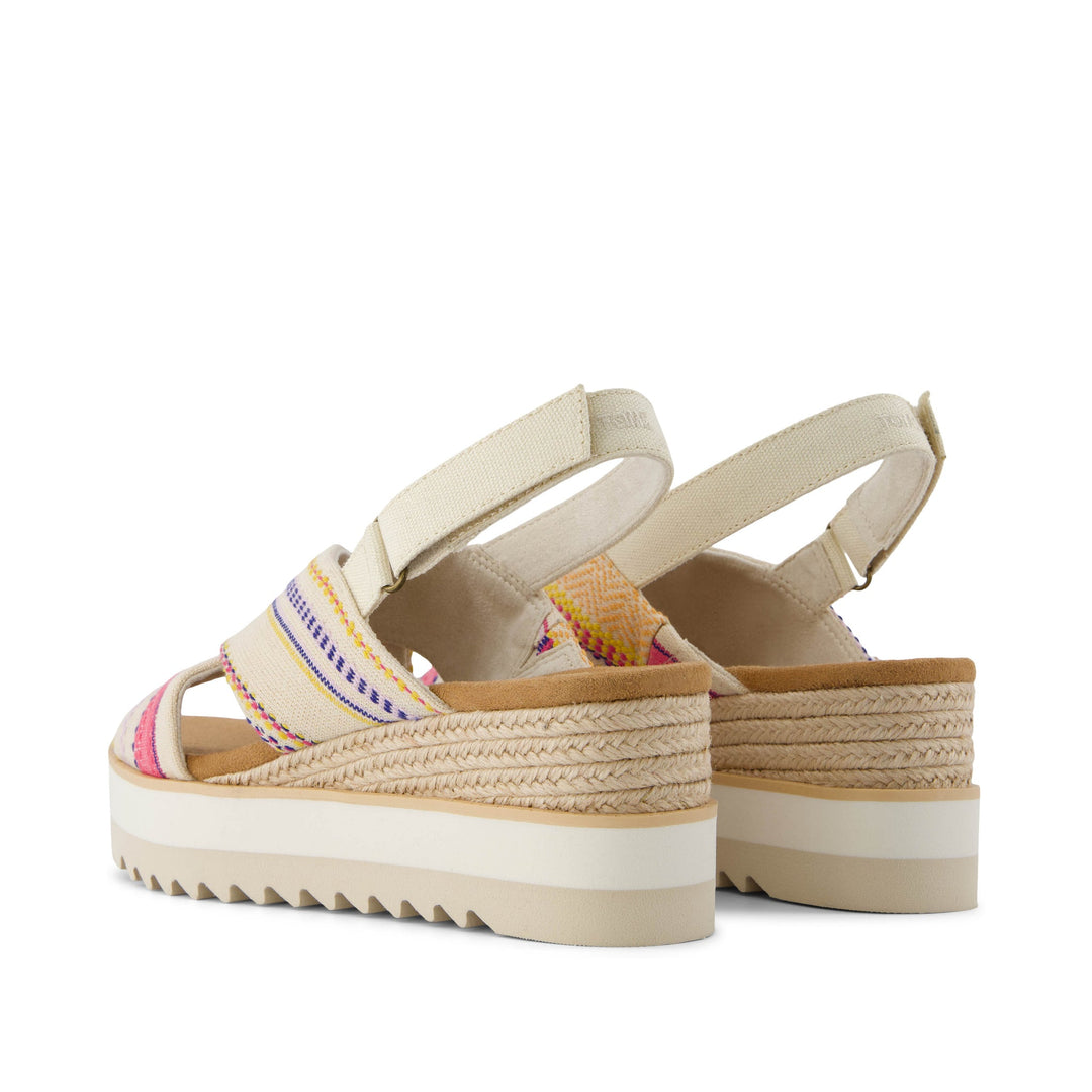 Gentle Souls By Kenneth Cole Women's Strappy Wedged Sandal