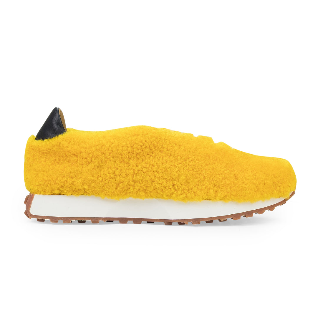 Rhude YELLOW SHERPA RUNNER SNEAKERS | ShopSimon display picture 1