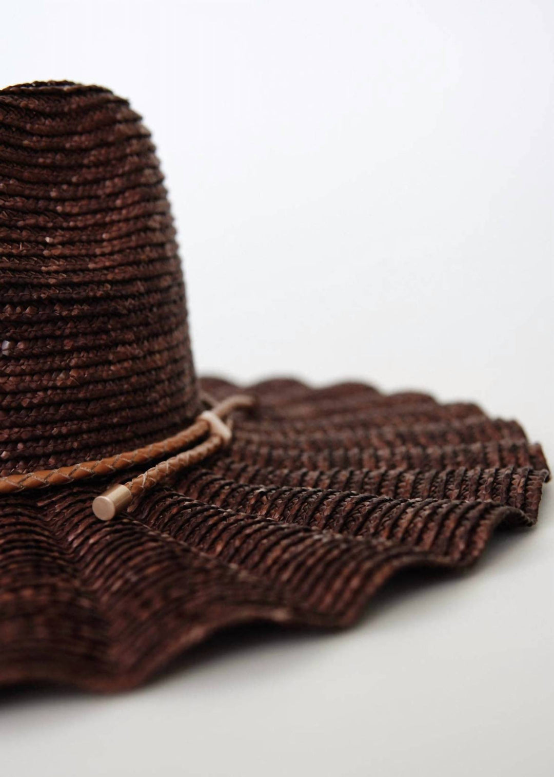 NEW AUGUSTINE HAT CO. women\'s wide brim straw hat in brown Augustine Hat Co. Maui Cruiser Raffia Hat - Neutrals  main image 4