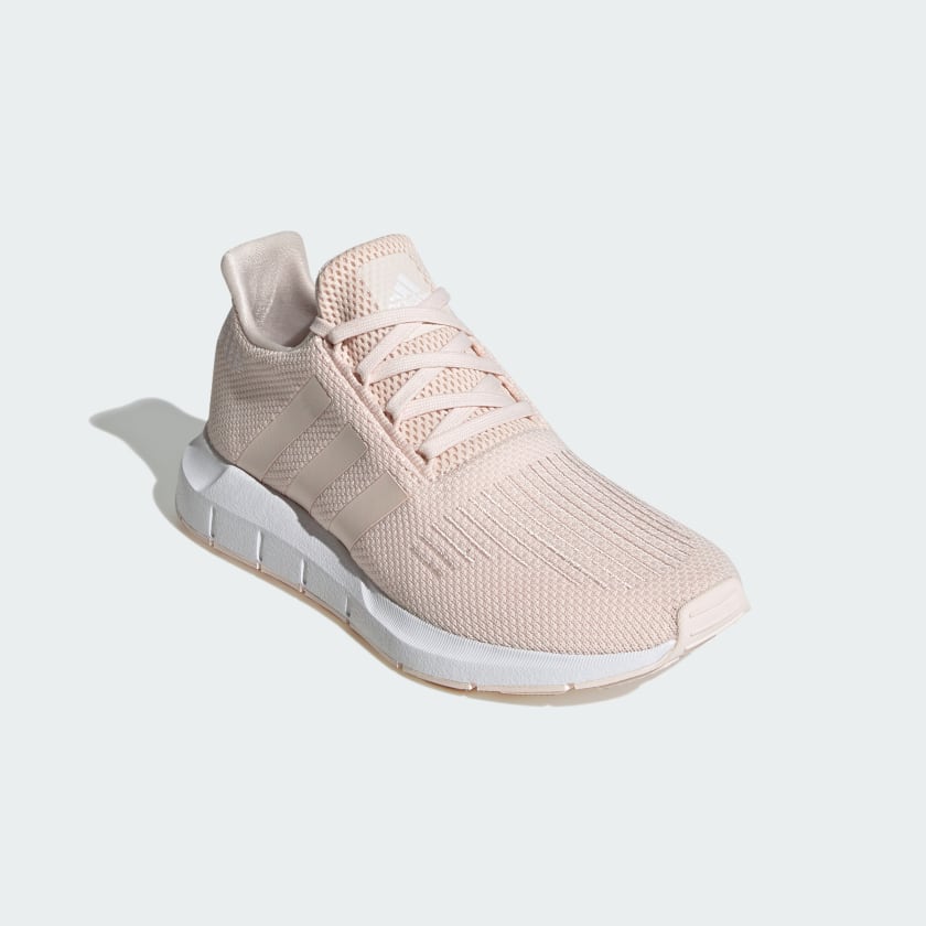 りんりんOW S adidas Women's Swift Run 1.0 Shoes | ShopSimon