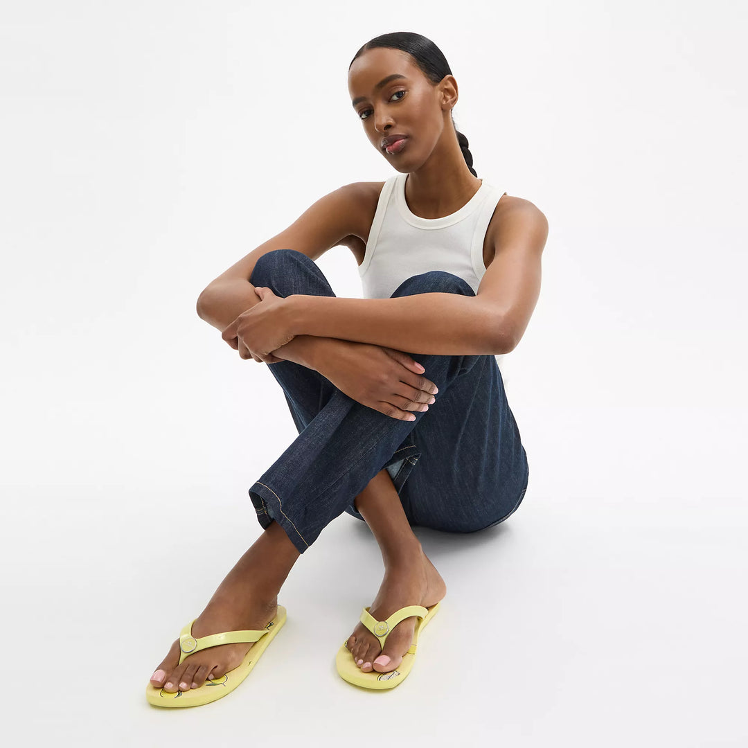 【COACH】ゼイン フリップ フロップ・フルーツ プリント Coach Outlet Zayn Flip Flop With Fruit Print | ShopSimon