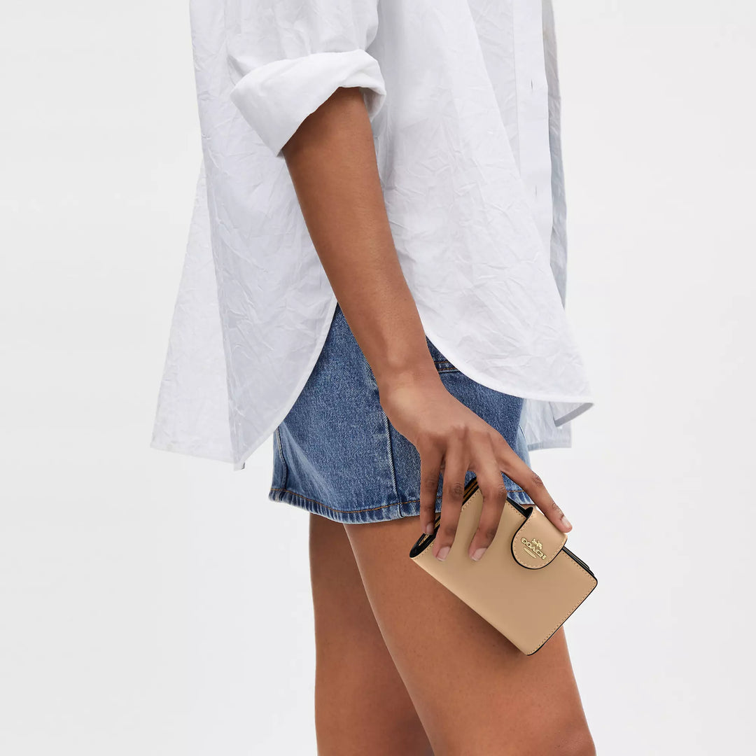 Coach Outlet Medium Corner Zip Wallet | ShopSimon