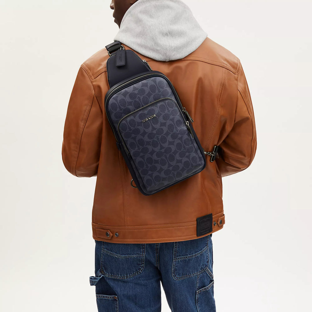 【COACH】イーサン パック・シグネチャー デニム 公式】コーチアウトレット | イーサン パック・シグネチャー デニム