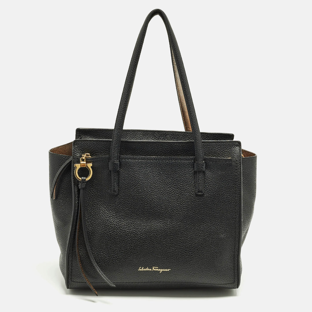 Salvatore Ferragamoレザーバッグ Salvatore Ferragamo Amy Black Leather Tote | ShopSimon