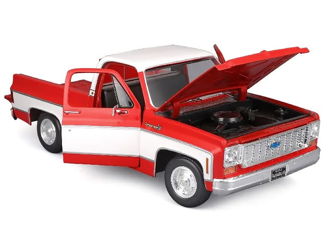 Maisto 1974 Chevrolet C10 Cheyenne Super Pickup Truck Red And