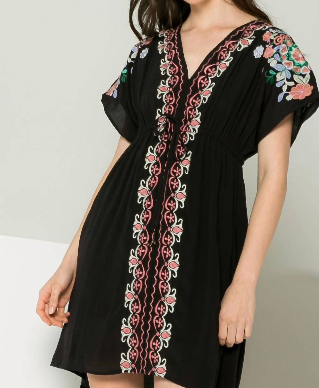 green emerald velvet dress Thml Sienna Short Sleeve Shift Dress main image 1