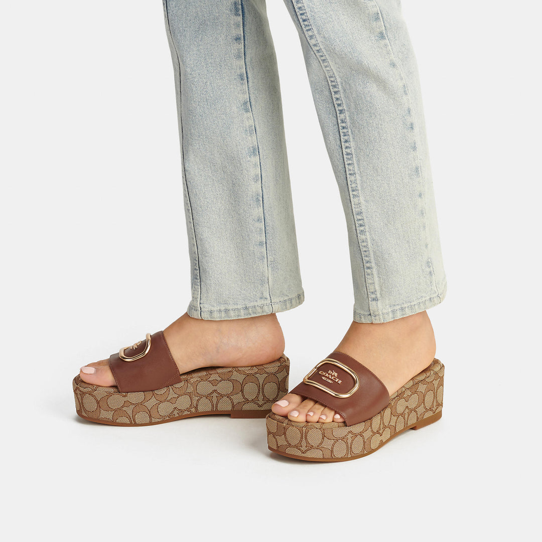 COACH コーチ Eloise Sandal サンダル チョーク COACH Eloise Sandal in Black | Lyst